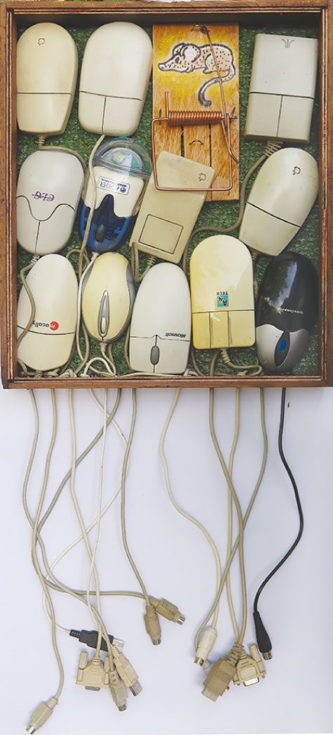 Une-souris-verte...-37x31x6